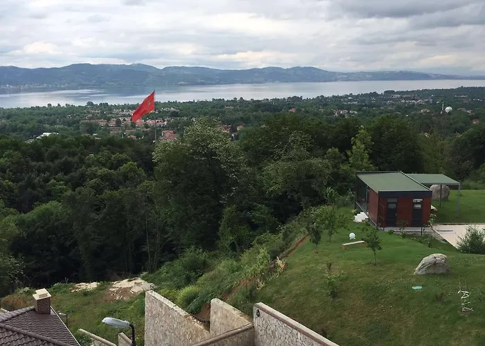 빌라 Pasha 사판자