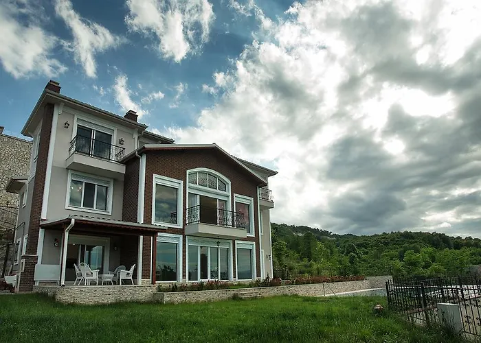 빌라 Pasha 사판자